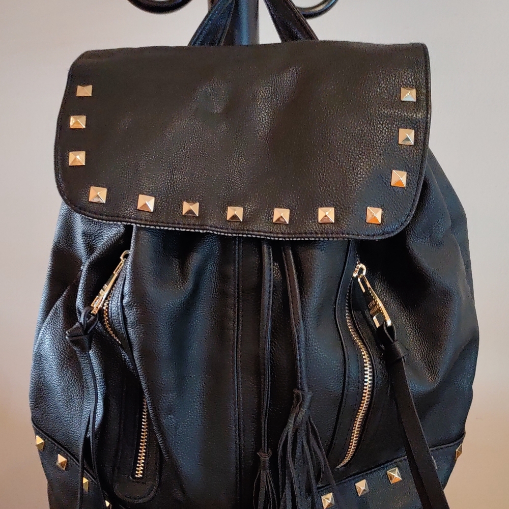 NEW🖤Steve Madden Woman's Backpack colour Black,gold decorative pins.